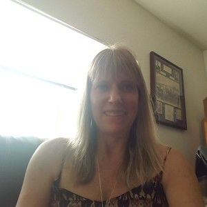 Meet your Posher, Leanne